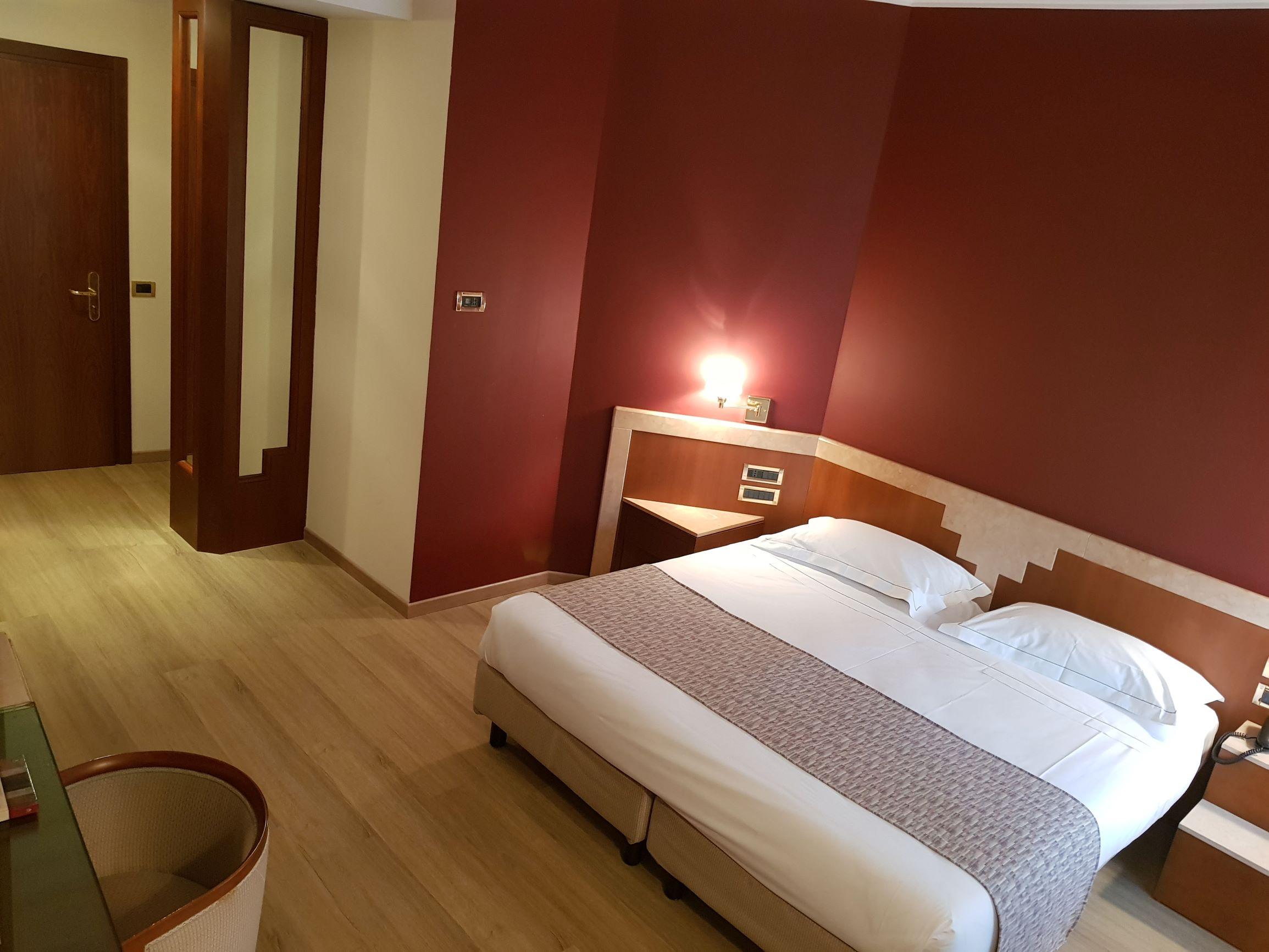 Astra Hotel Ferrara Ngoại thất bức ảnh
