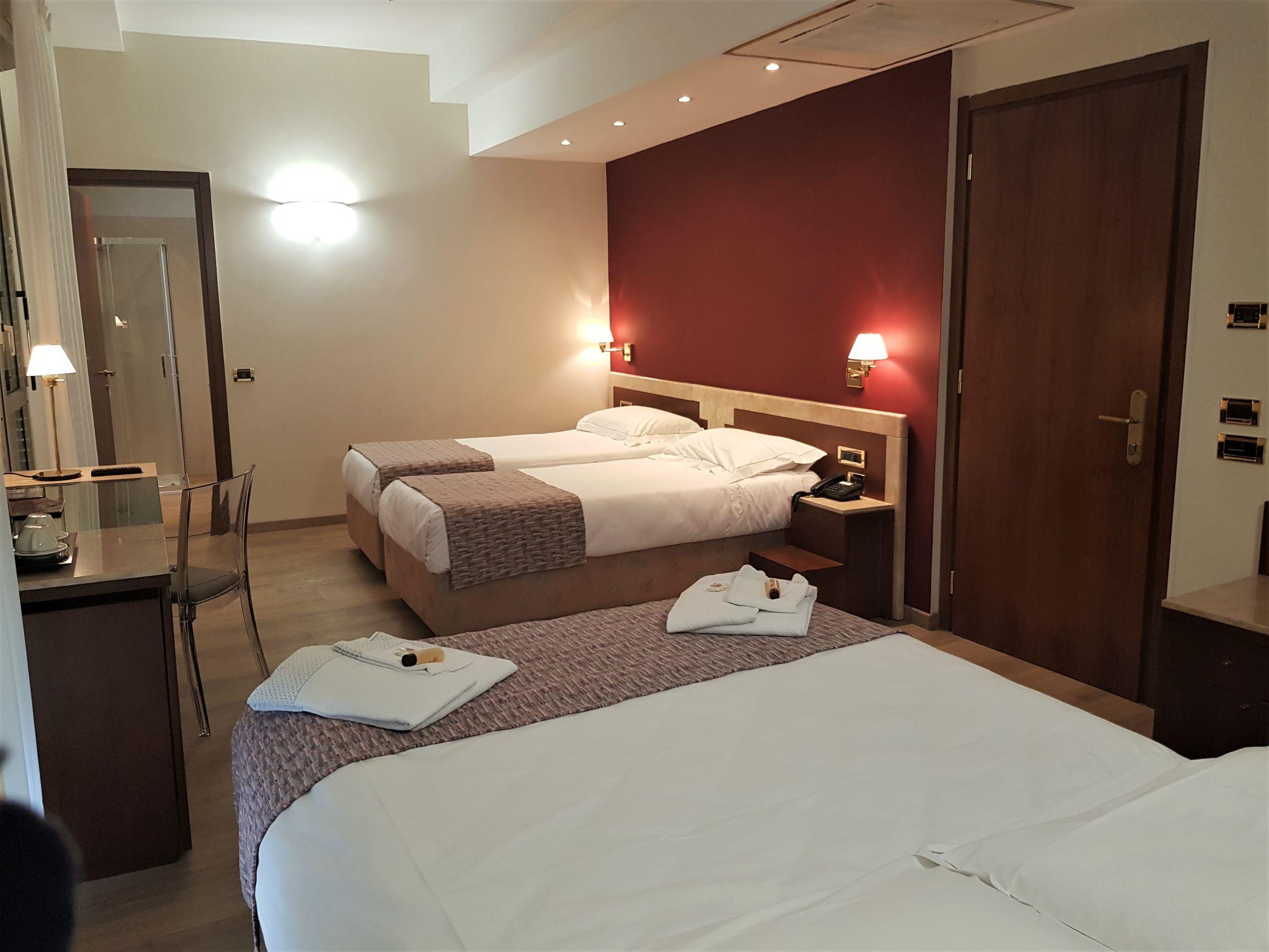 Astra Hotel Ferrara Ngoại thất bức ảnh