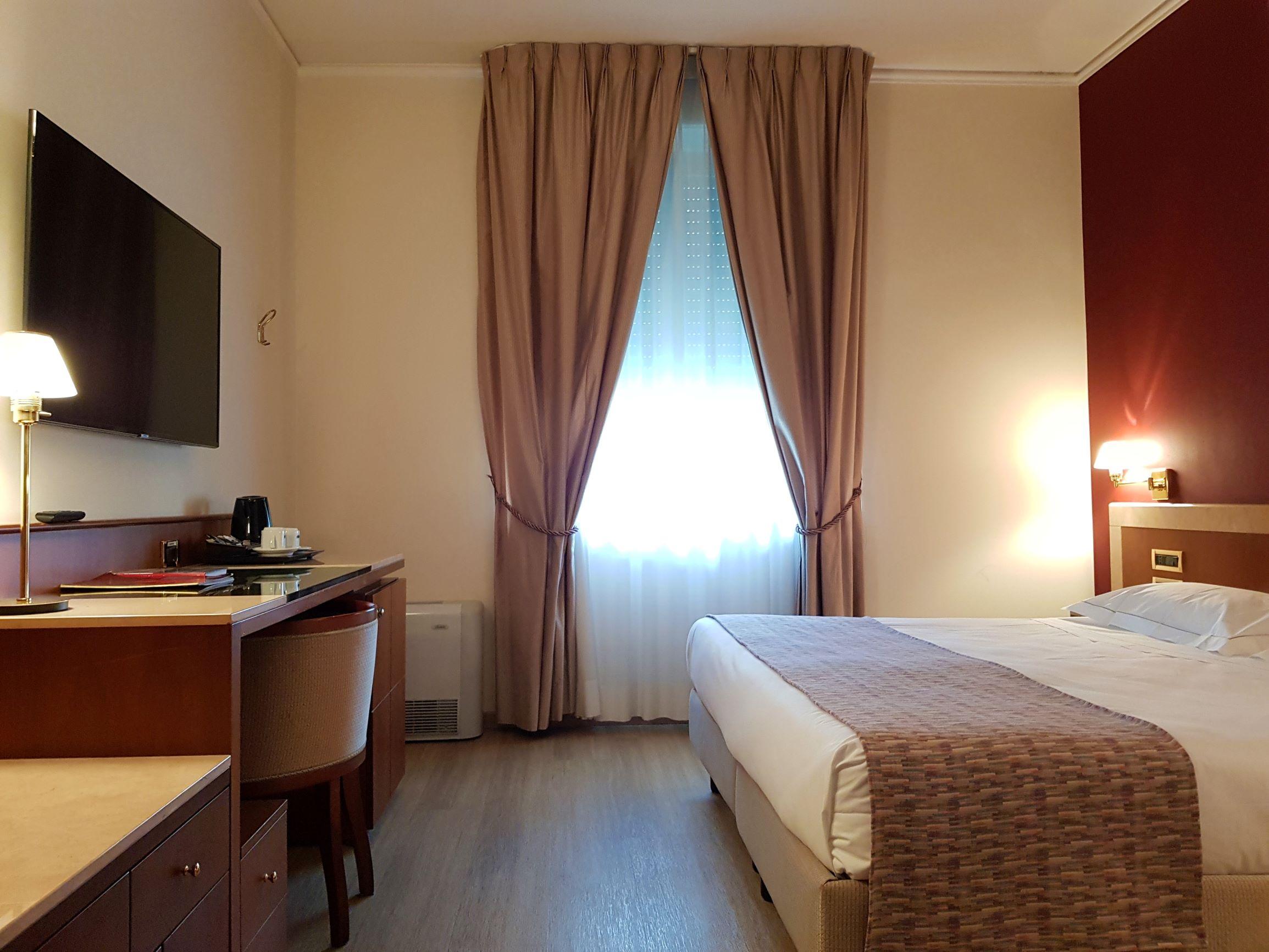 Astra Hotel Ferrara Ngoại thất bức ảnh